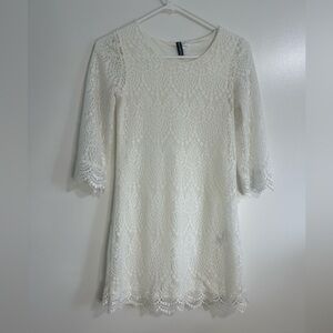 DIViDED women white dress. Used, excellent quality. Size 2.